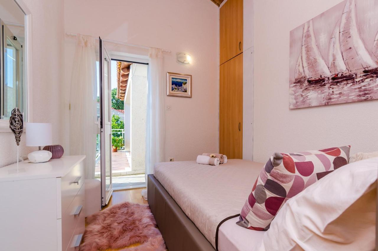 Indy'S Beach Apartments Dubrovnik Luaran gambar
